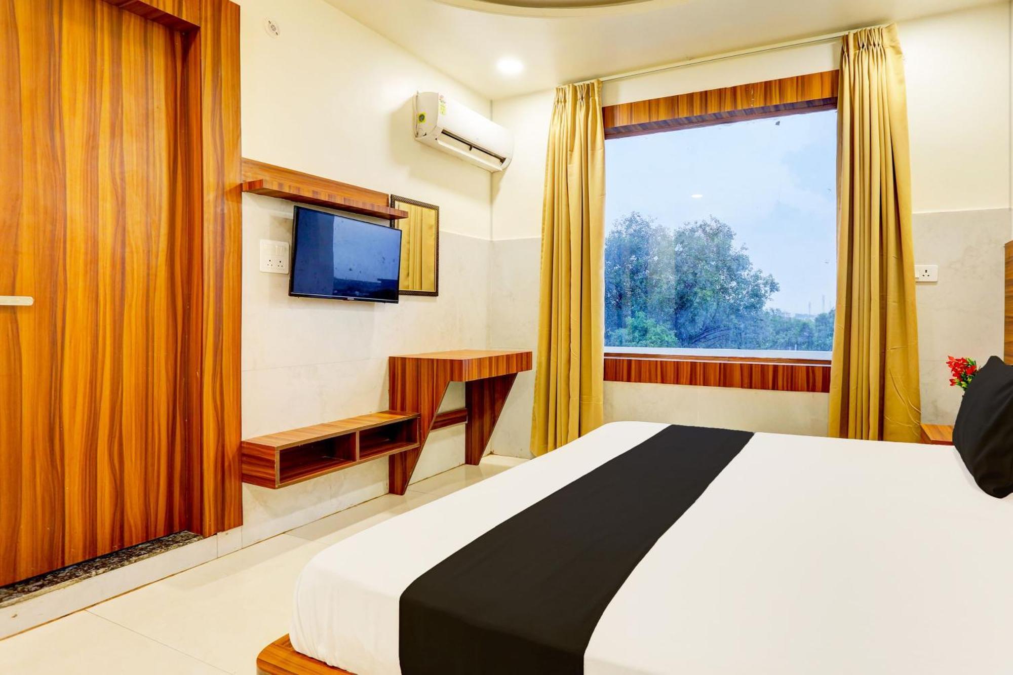 Hotel O Dev Paradise Gokul Екстер'єр фото