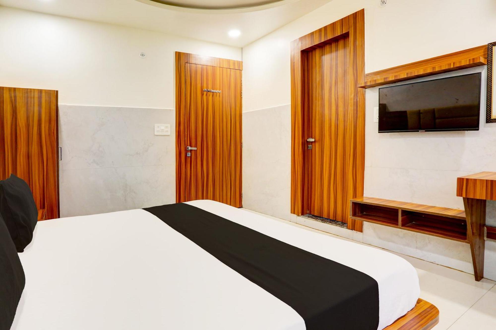 Hotel O Dev Paradise Gokul Екстер'єр фото