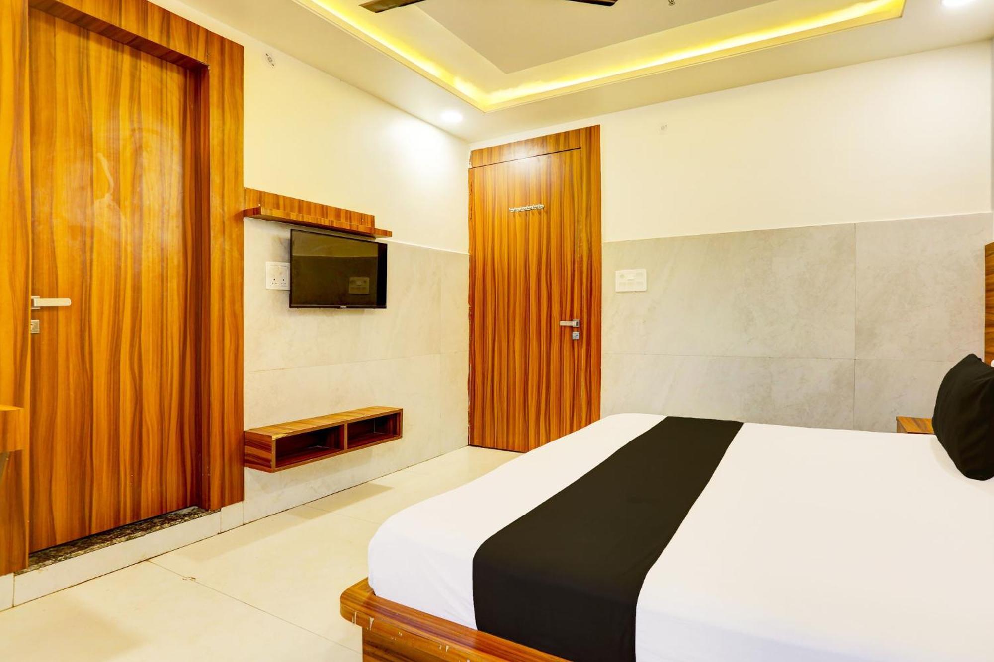Hotel O Dev Paradise Gokul Екстер'єр фото